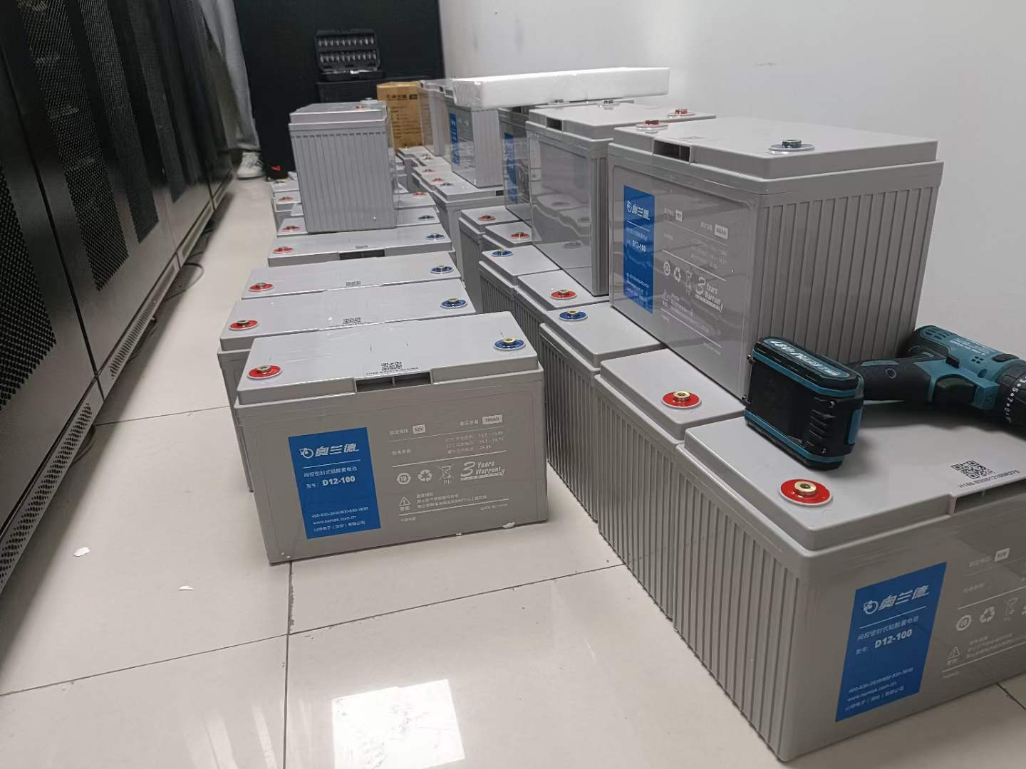 山特奥兰德蓄电池全系列产品销售 销售电话:15311707982(同微信)#ups